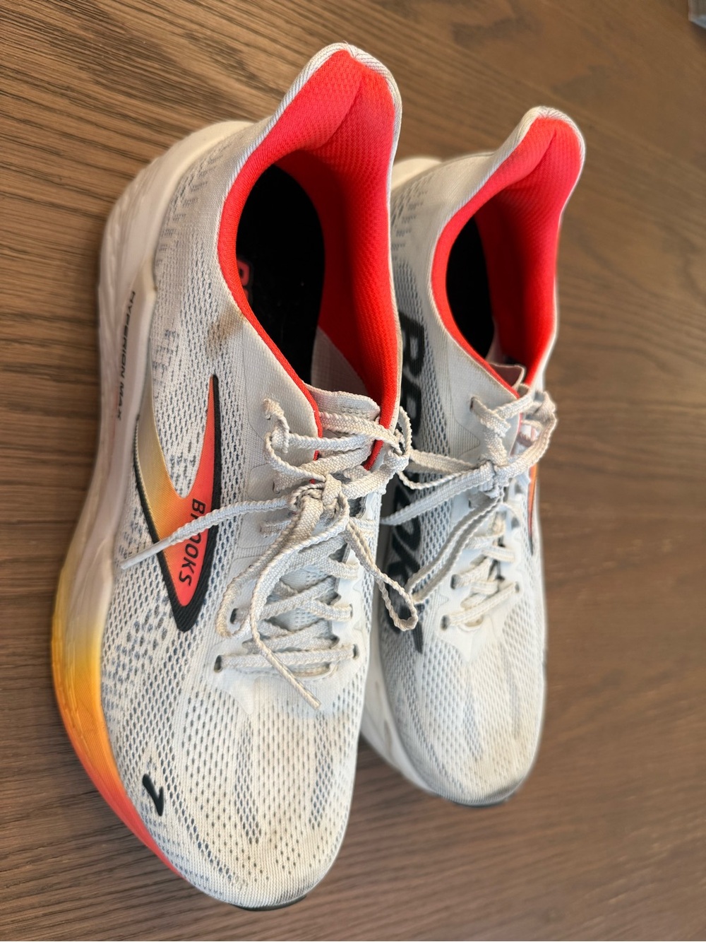 Brooks Hyperion Max 2 (Women's) sz 11 $179 - Picture 4 of 10